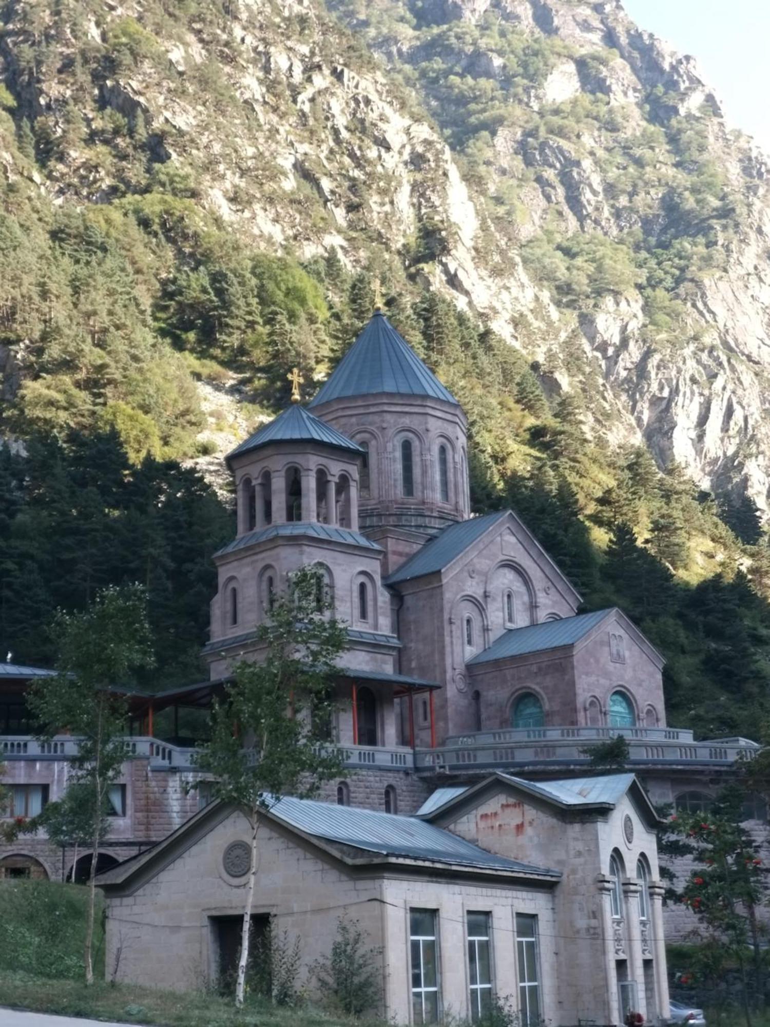 Emotion Kazbegi Apartment Bilik gambar